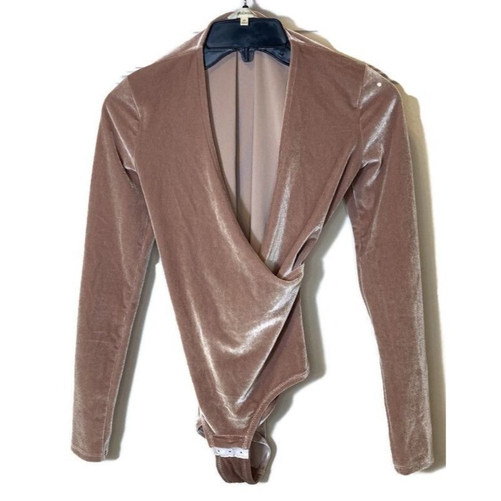 Madewell Pink Velvet Bodysuit Size XS Womens Snap Crotch Long Sleeve V-Neck NEW